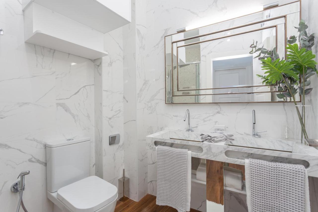 Bib Rambla Luxury Apartments Granada Exterior photo